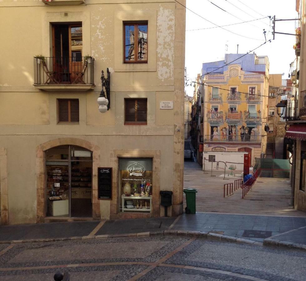 Apartamento En Plaza Sedassos Centro Historico Tarragona Eksteriør bilde