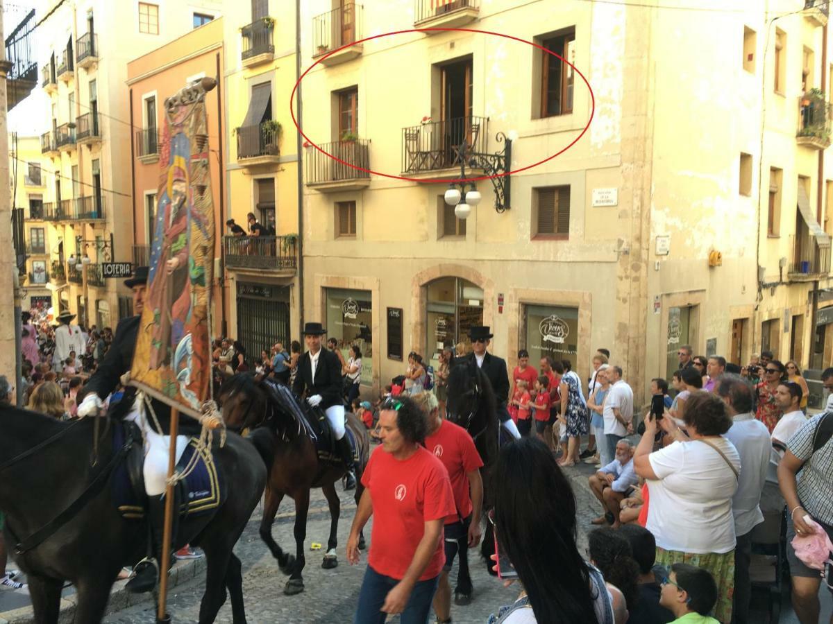 Apartamento En Plaza Sedassos Centro Historico Tarragona Eksteriør bilde
